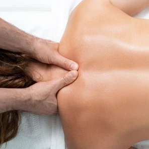 Массаж шейно-воротниковой зоны